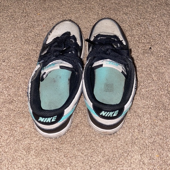 Nike - Picture 5 of 6